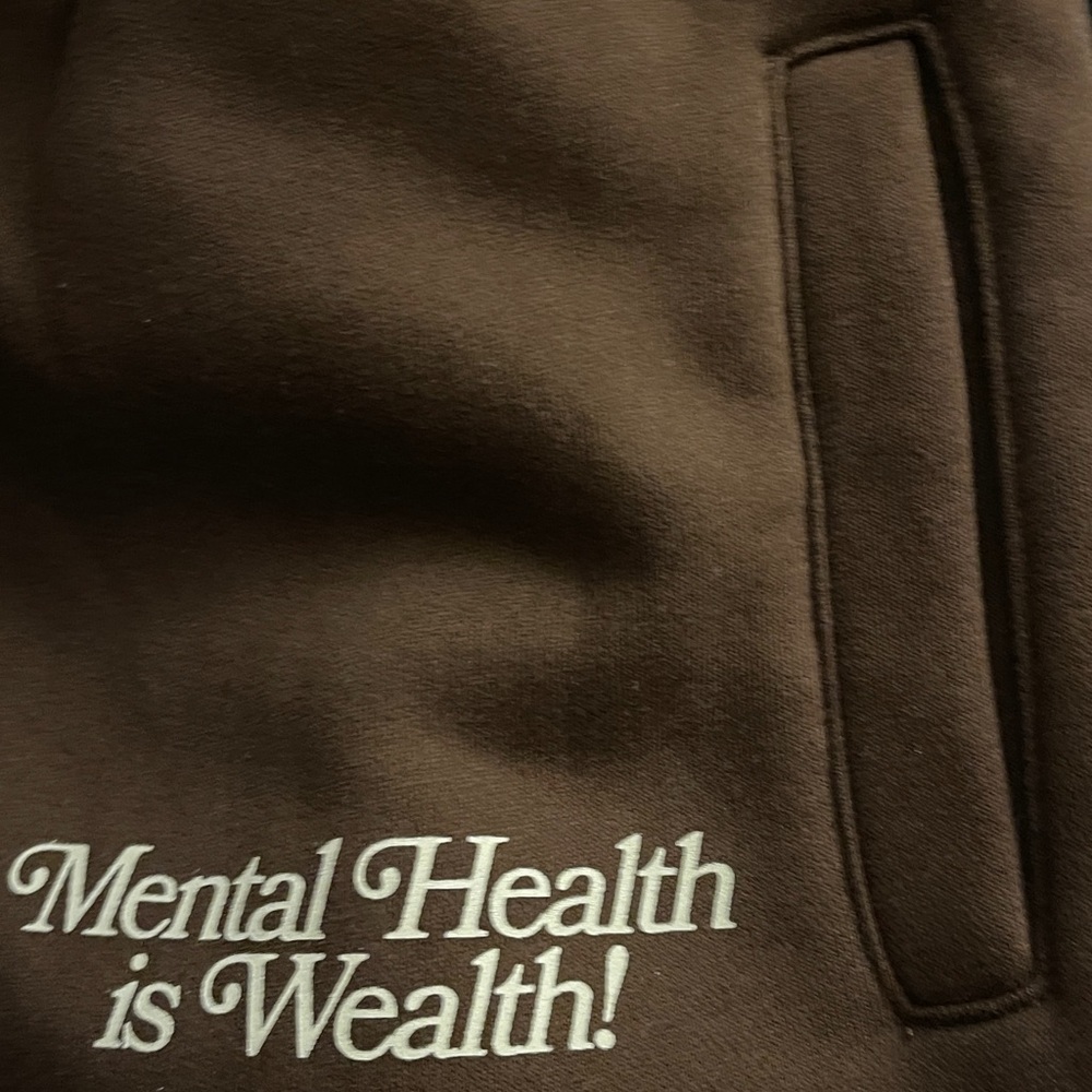 Happy Camp3r Sweatpants with Mental Health is Wealth Print Size Large NWOT - Picture 4 of 10